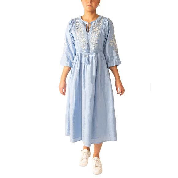 Black Tape Petite Cotton Embroidered Maxi Dress Botanical‎ Blue Size PL - Picture 1 of 6